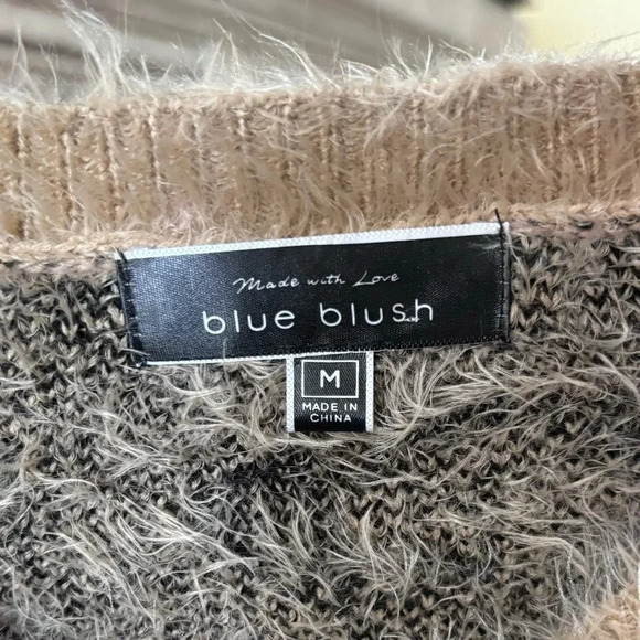 Blue Blush Oversized Crop Style Animal Print Fuzzy Faux Fur Sweater Size M - Picture 2 of 8